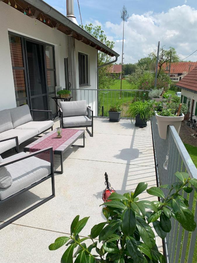 Fe Wo Brunnen - 120 Qm - Ruhige Lage - Viel Natur- Komfortabel - Grosser Balkon Und Garten Memmingen Exterior foto